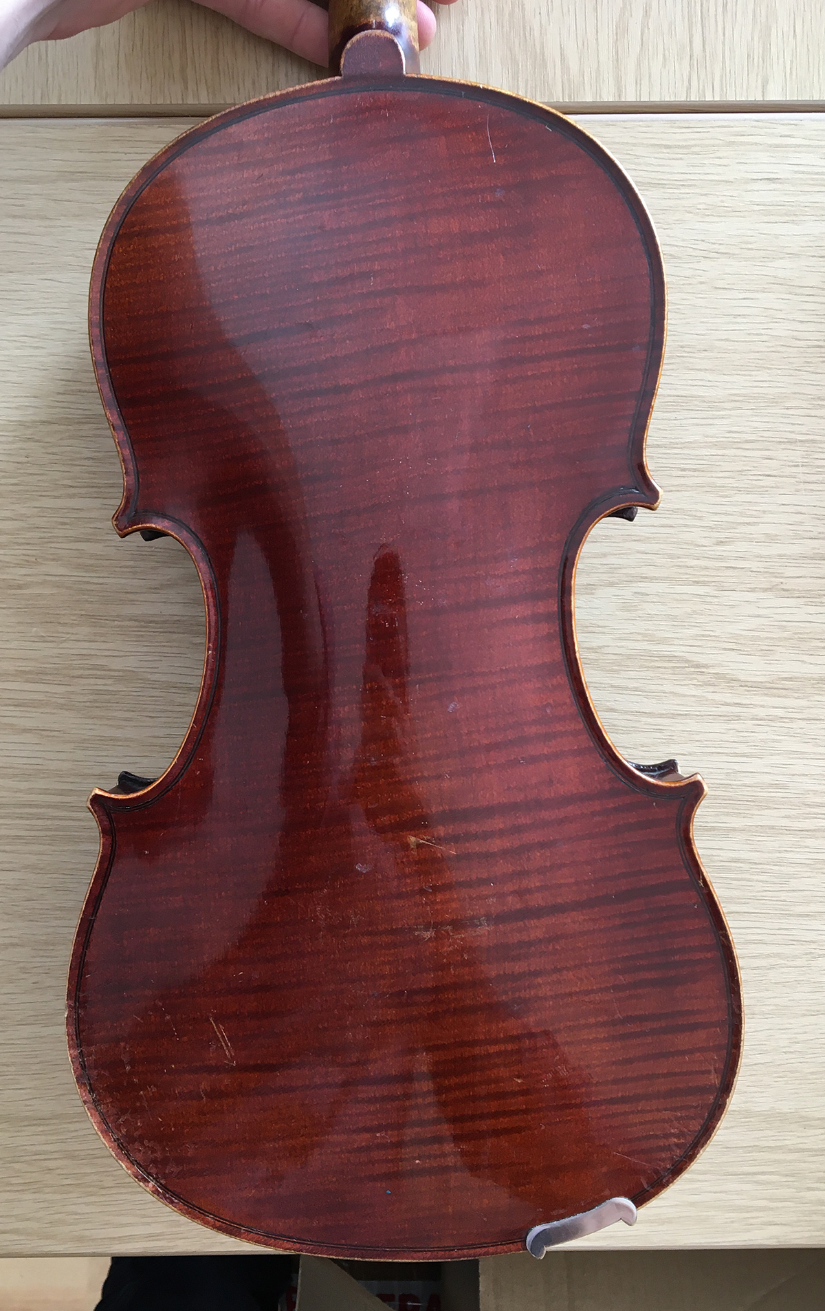 A c.1900 violin, bears label for Mansuy a Paris, one piece 14" back, in hard case with two bows, one - Bild 2 aus 3