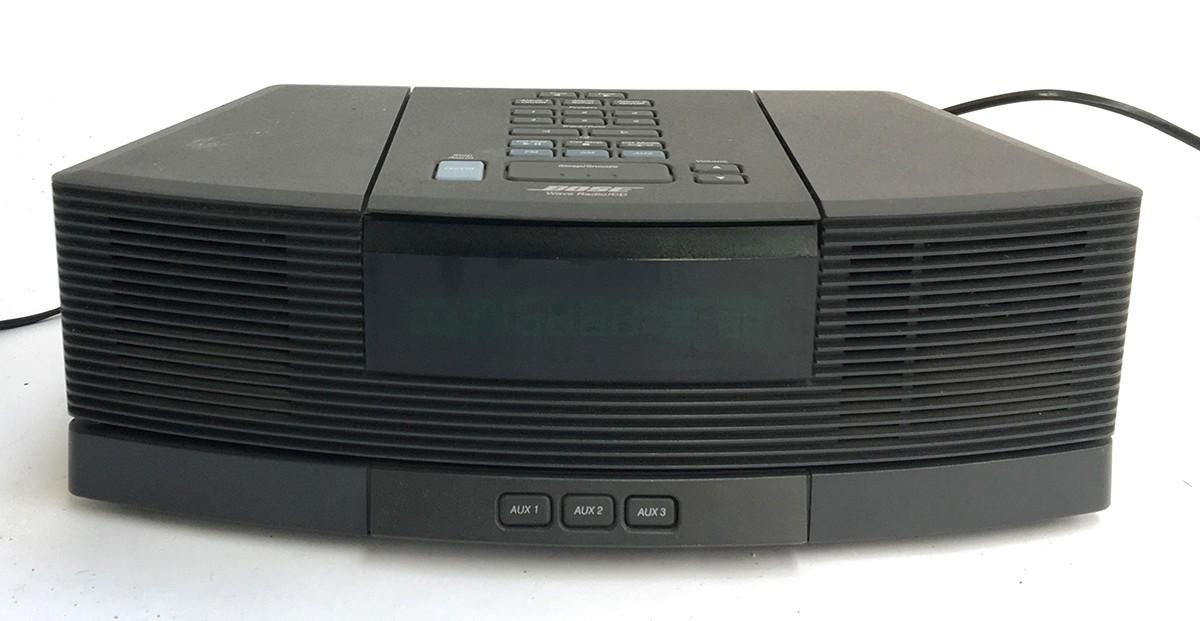 A Bose Wave CD player/radio, boxed; together with a Bose Wave pedestal - Bild 2 aus 2