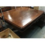 A Victorian mahogany breakfast table, on quatrefoil base, 105x120x77cmH