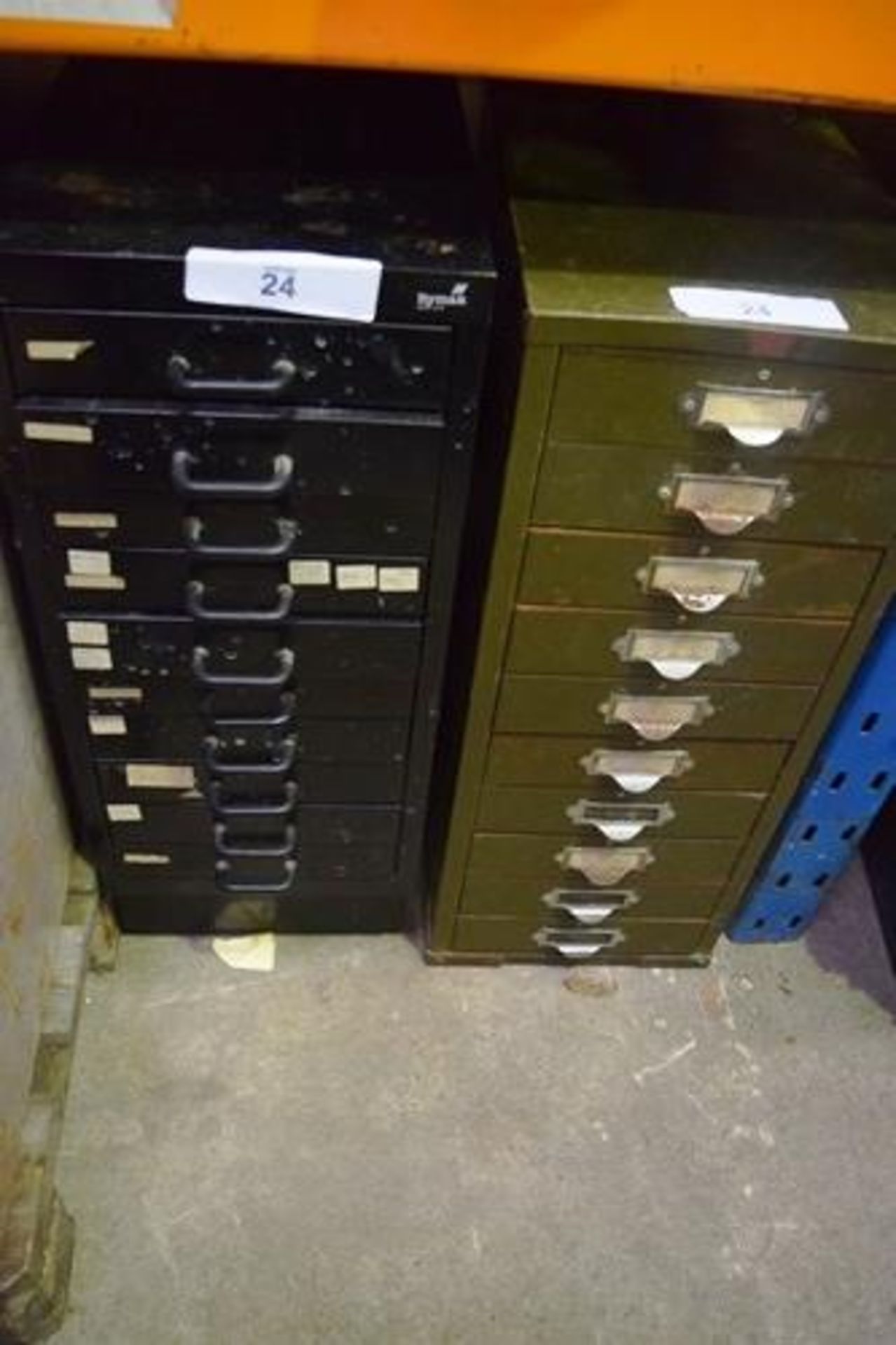 2 x 10 drawer metal cabinets - Second-hand