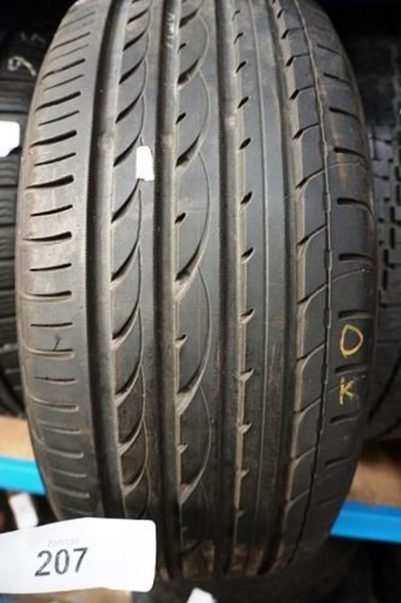 A Yokohama Advan tyre, size 235/55/R17 - Second-hand, remaining tread 7mm (GS4)