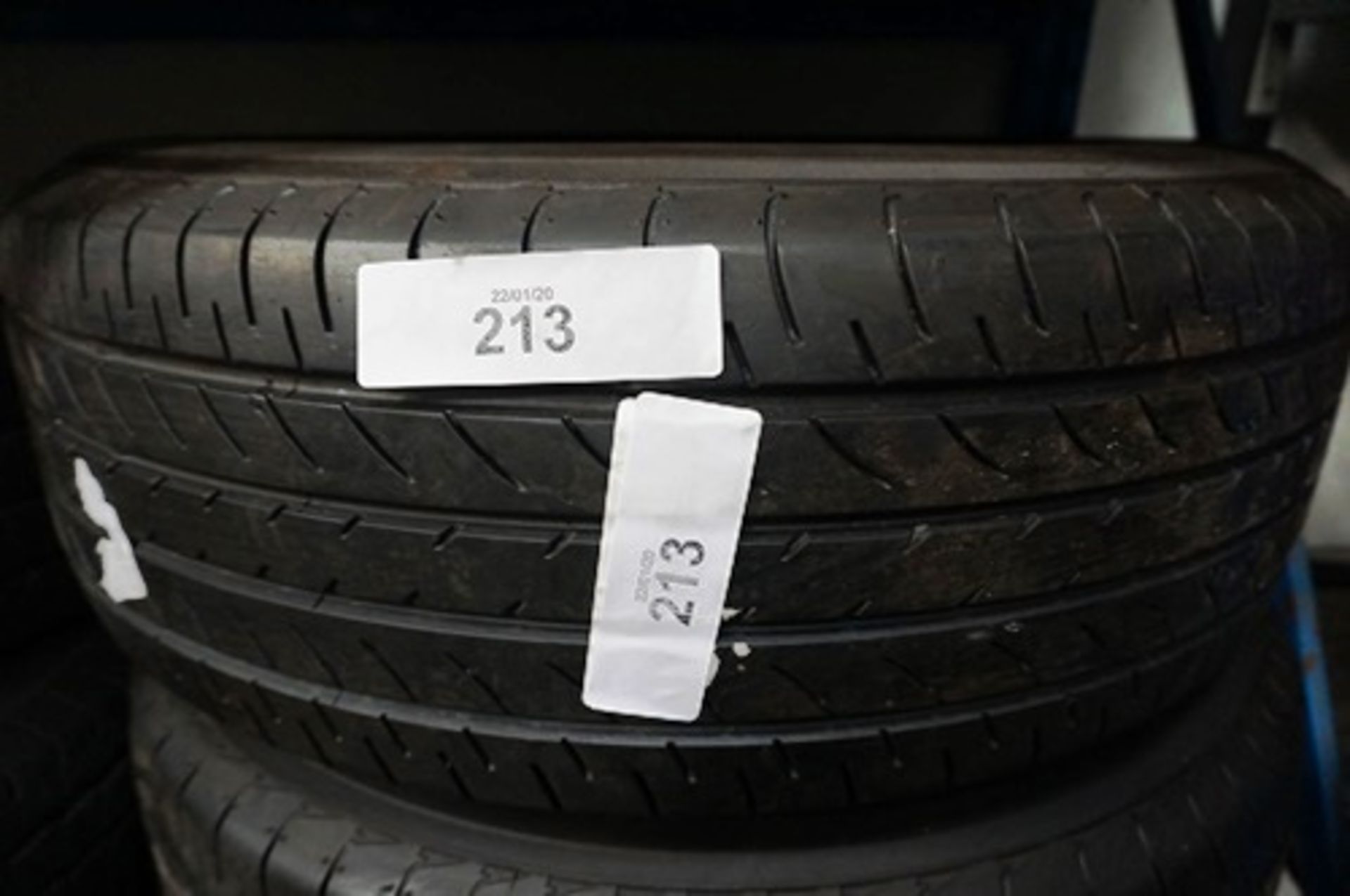 A Yokohoma Blue Earth tyre, size 225/60R/18 - Second-hand, remaining tread 6mm (GS4)