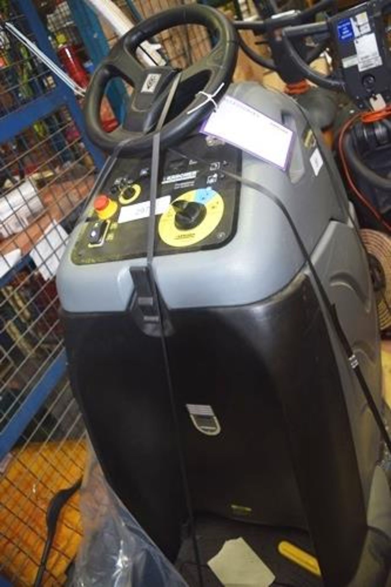 1 x K'Archer BDP 50/2000 stand on floor polisher 510 mill disk built in gel batteries switch