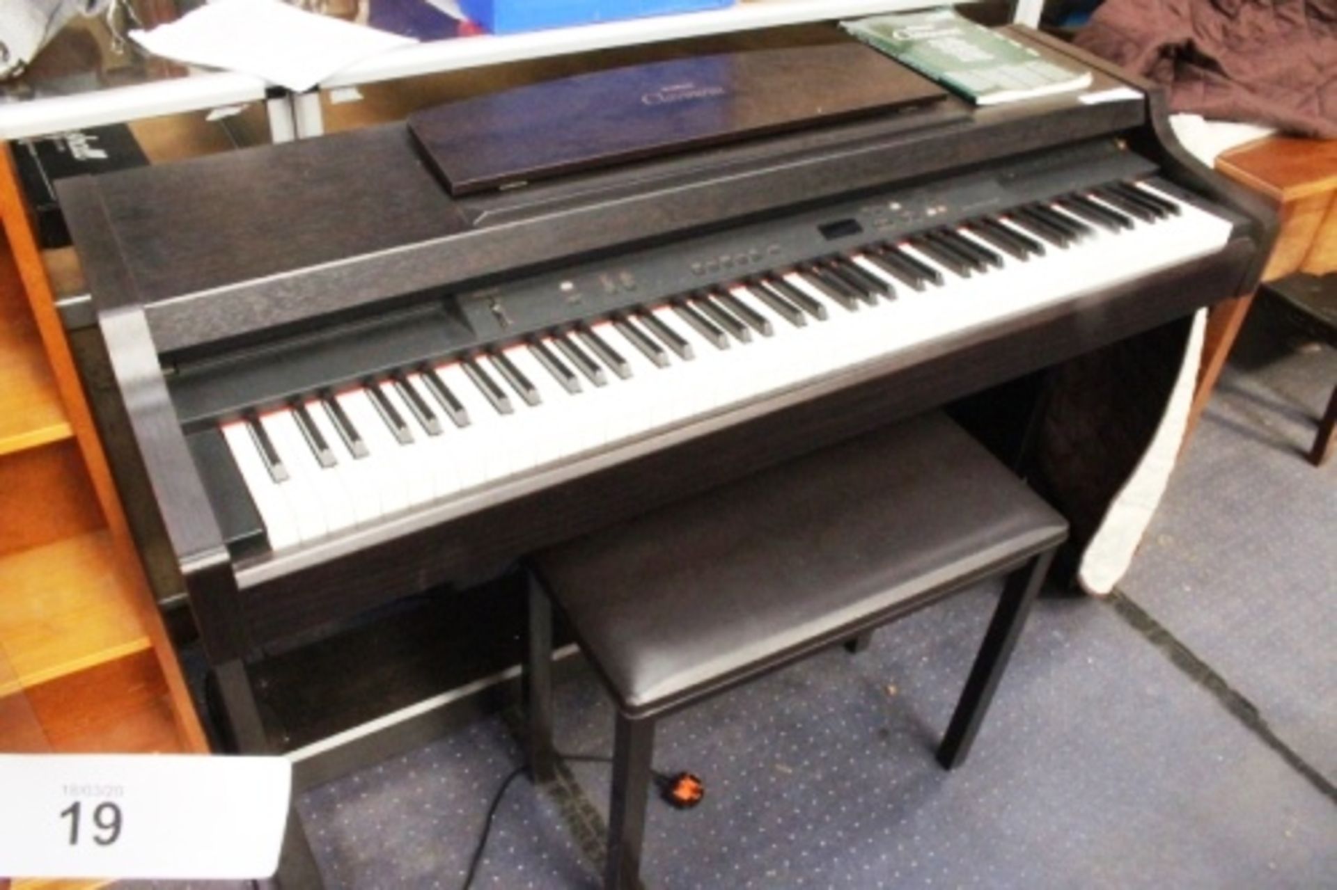 Yamaha Clavinova electric piano, model Stereo Sampling CLP-820 - Second-hand (FS)
