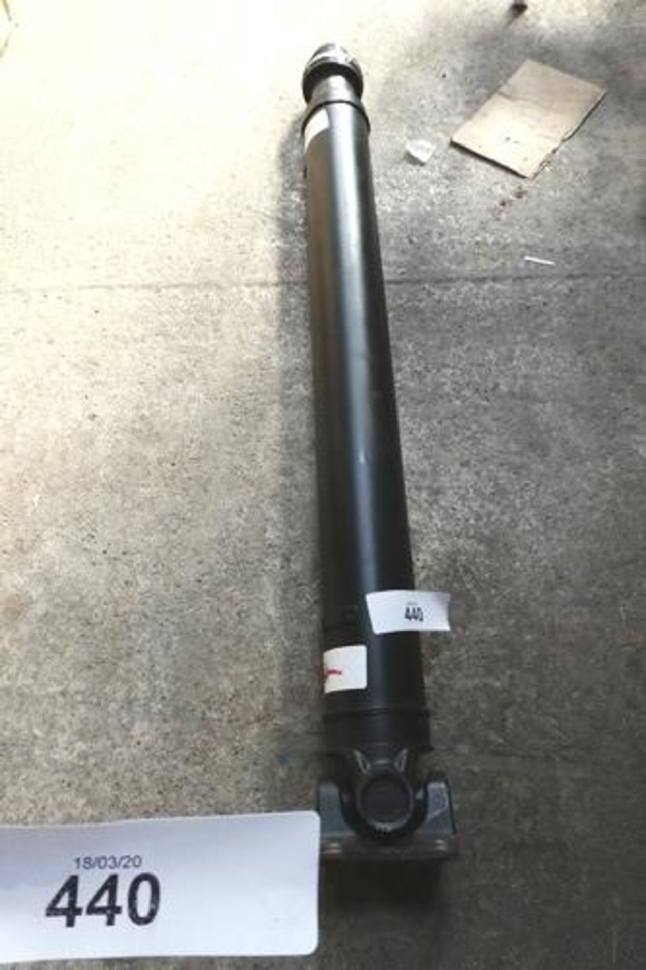 A large splined drive shaft with 4 point coupling, 99.5cm long, 8cm diameter - New (GS2)