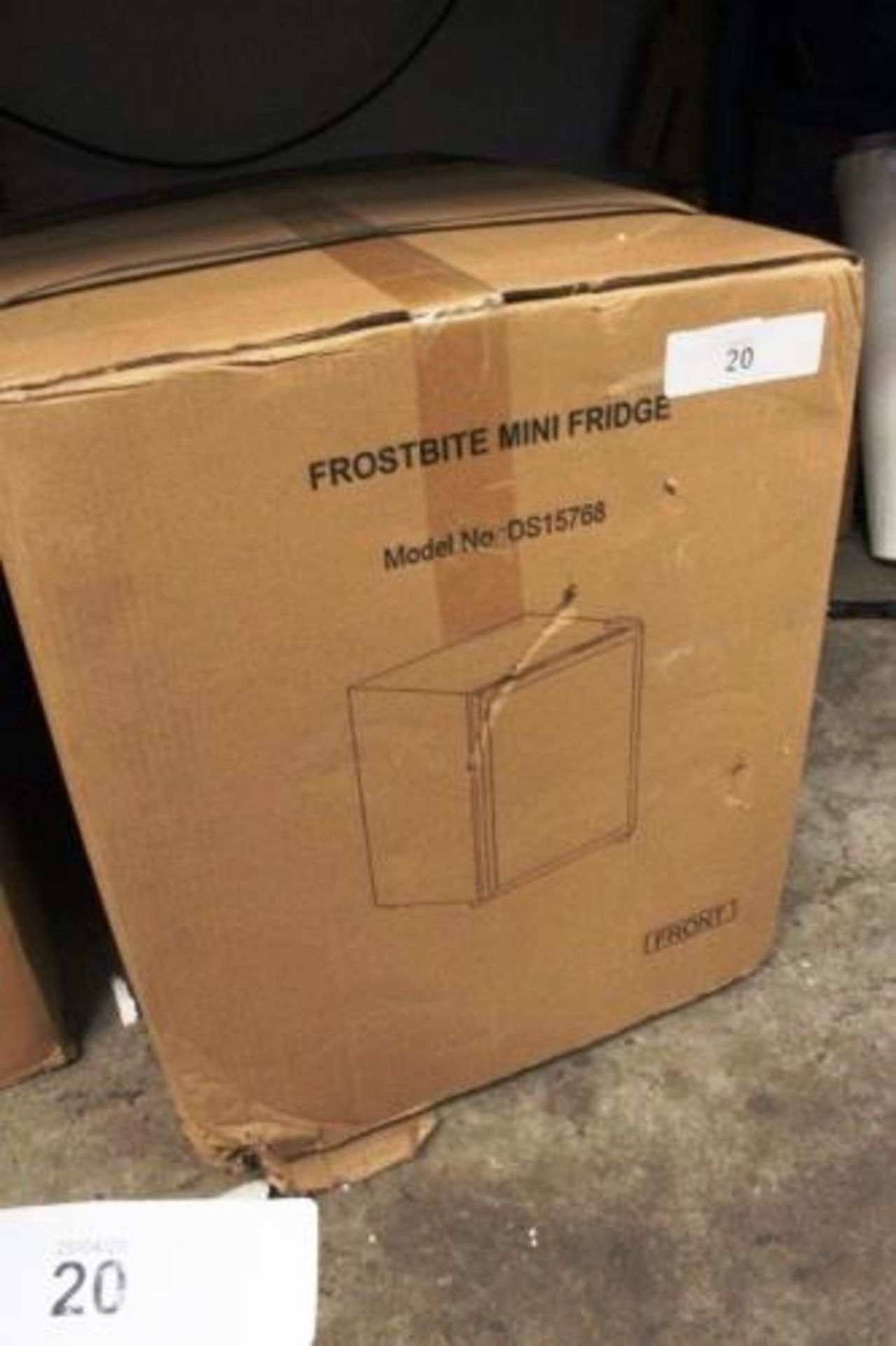 A Frostbite mini fridge, DS15768 - Sealed new (ES1)