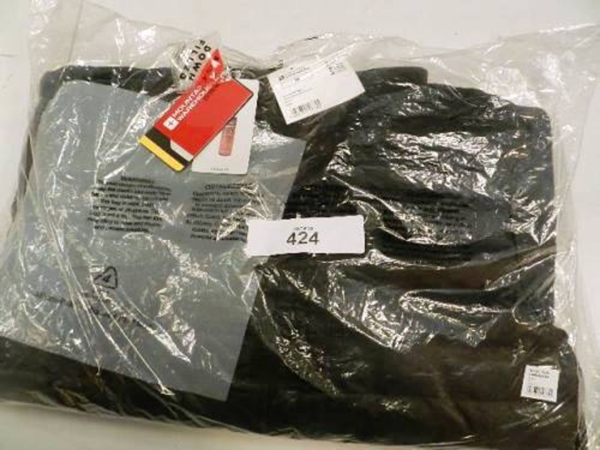 1 x Mountain Warehouse Henry II padded jacket, size medium, RRP £159.00 - New (ESB15A)