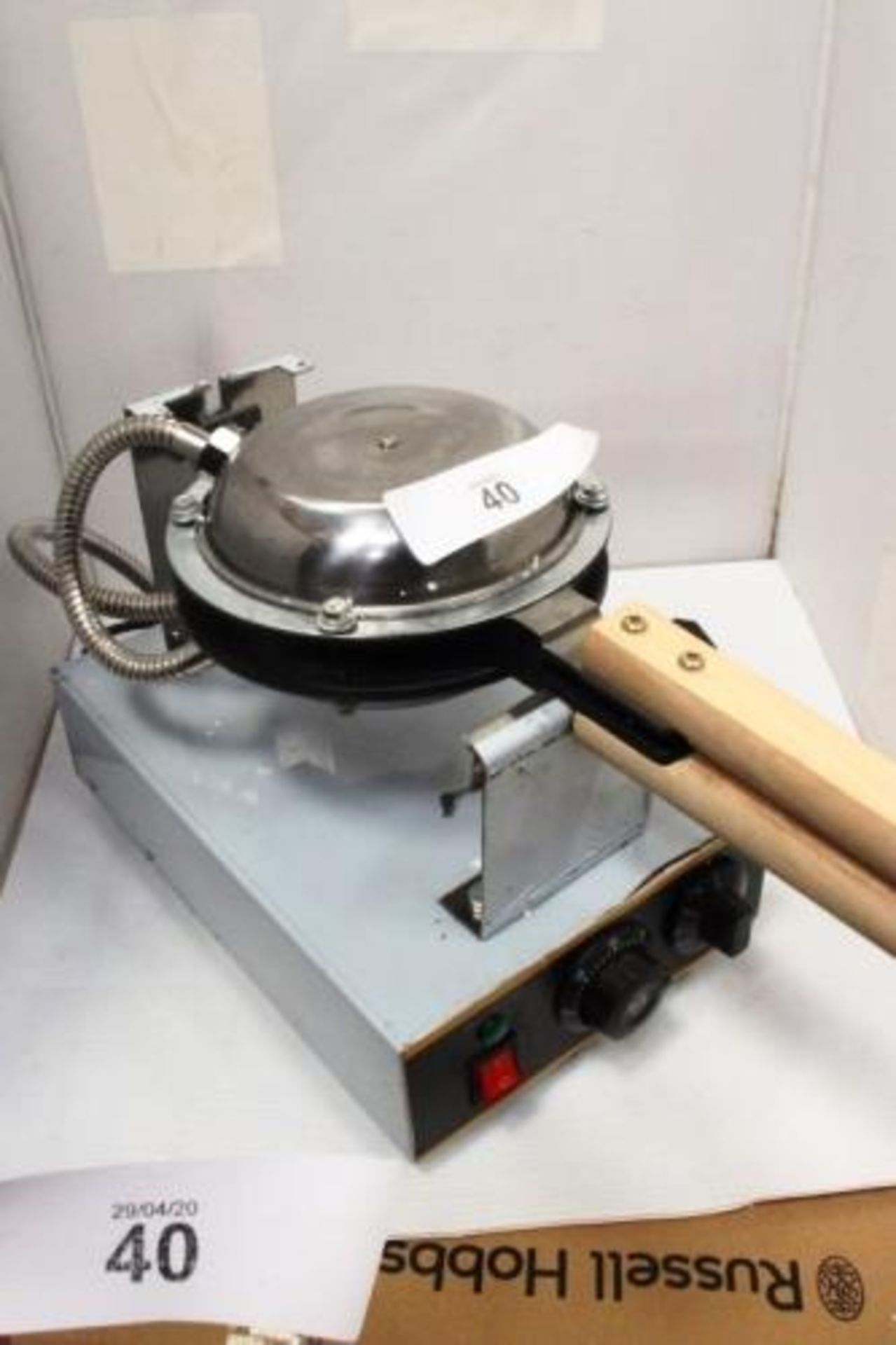 A stainless steel egg waffle cooker, model FY-6 - New - Image 2 of 3