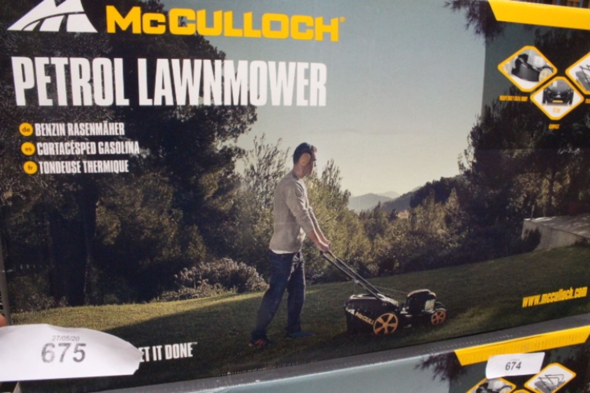 1 x McCulloch M40-125 petrol lawnmower, SKU: 967 1746-01 - Sealed new (GS36)