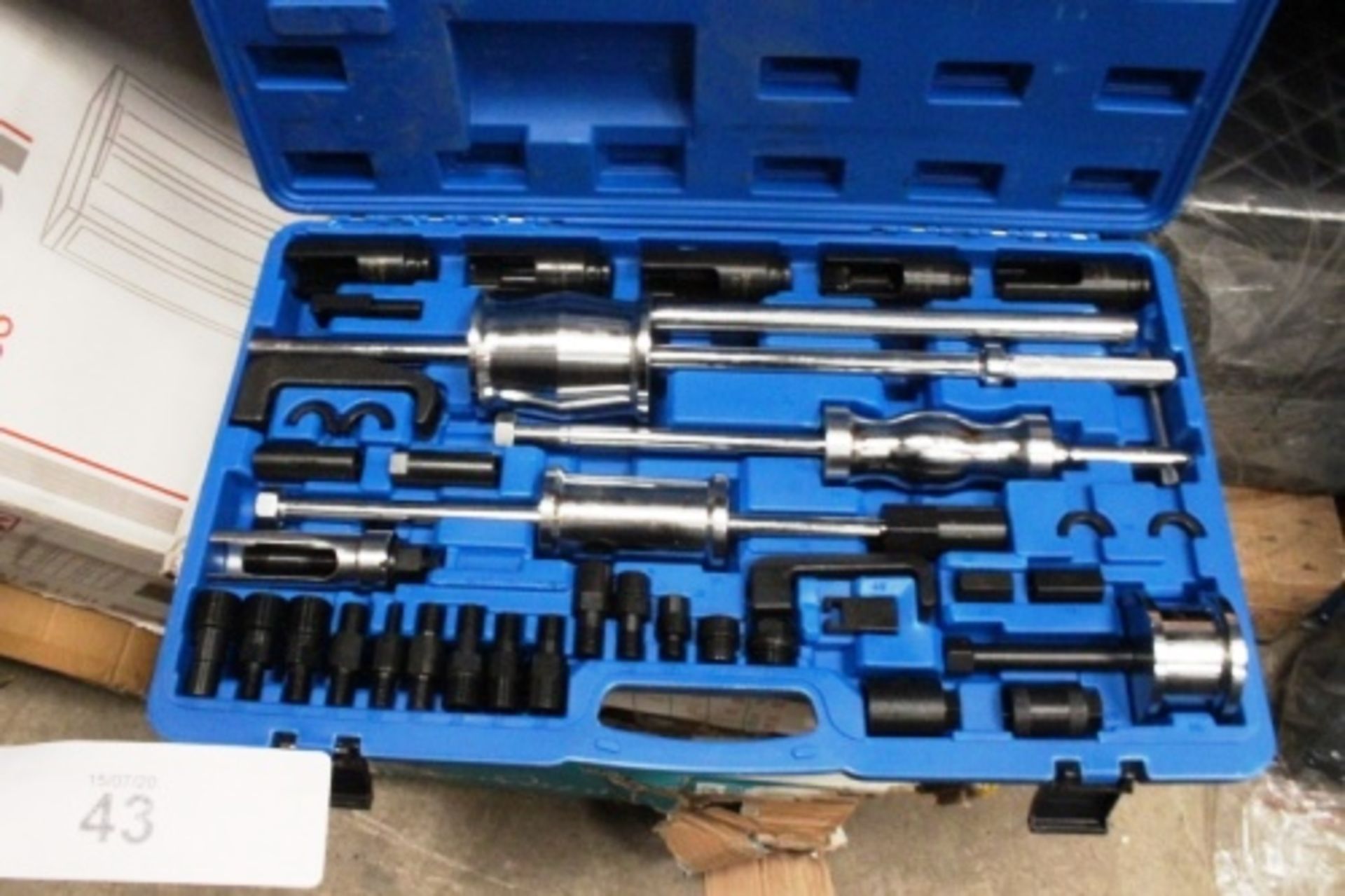 A large extractor set - New (TC3)