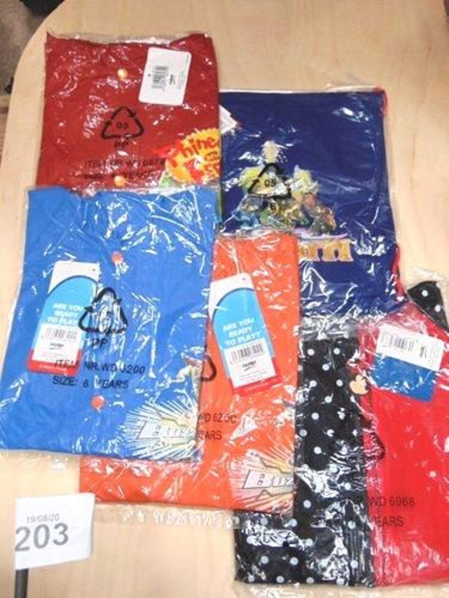 Approximately 30 x children's Disney raincoats, assorted designs and sizes - New (ES13C)