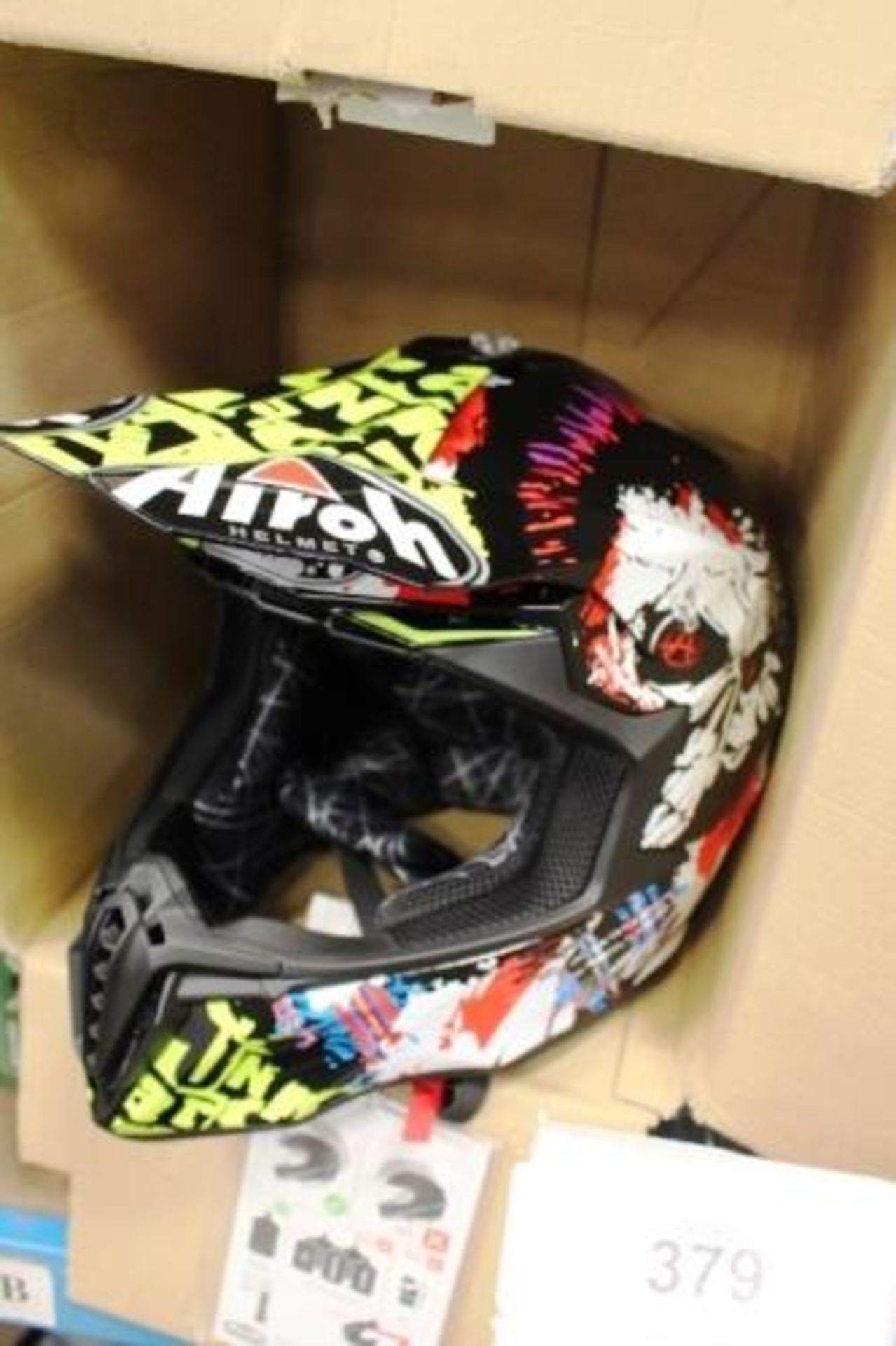 1 x Airoh twist crazy black gloss TWCR56 helmet, size L code AIOA13RWIHZC - New in box (GS4)