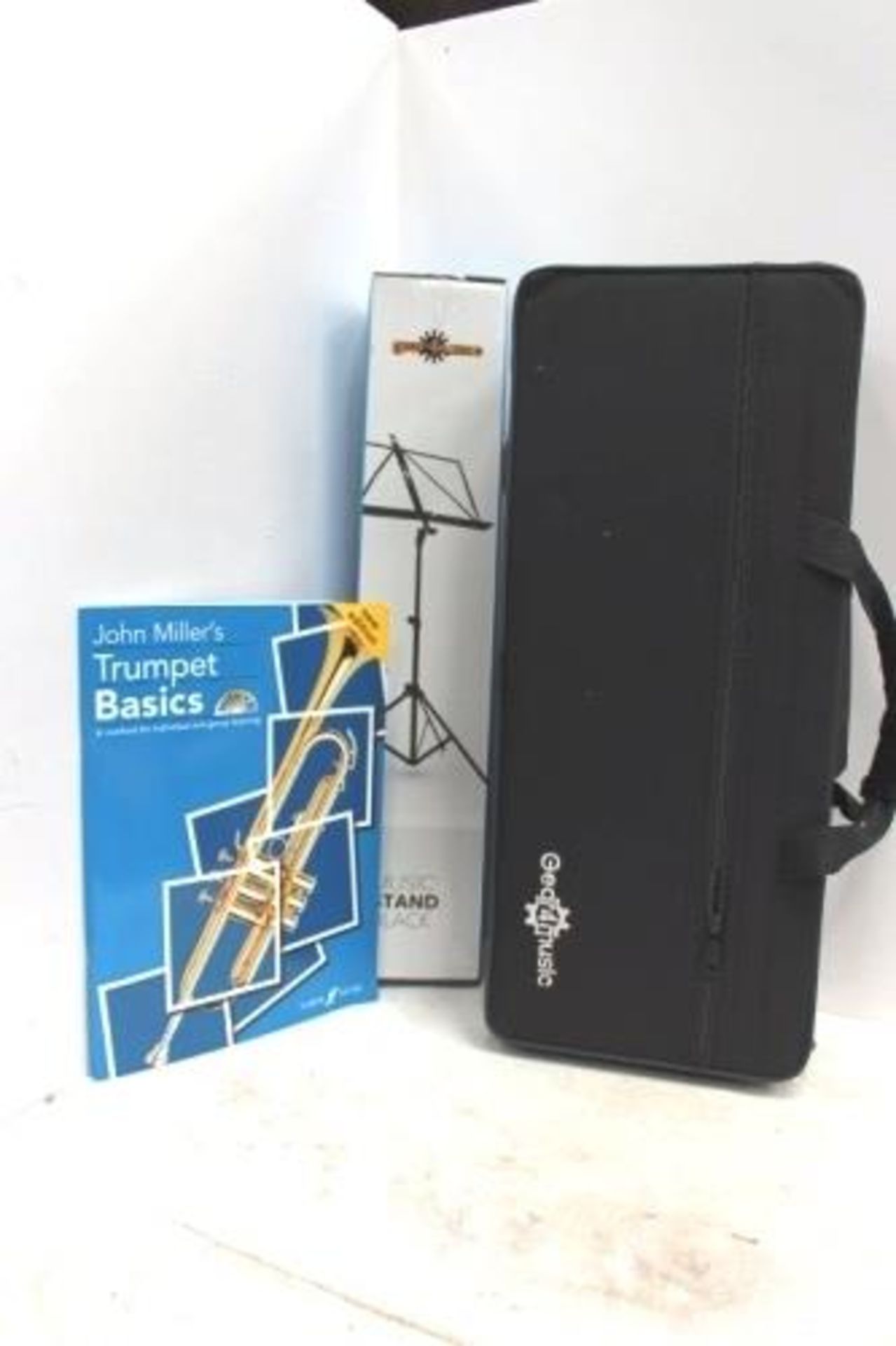 1 x Gear4Music student trumpet, comes with hard case, music stand and John Miller's Trumpet Basics