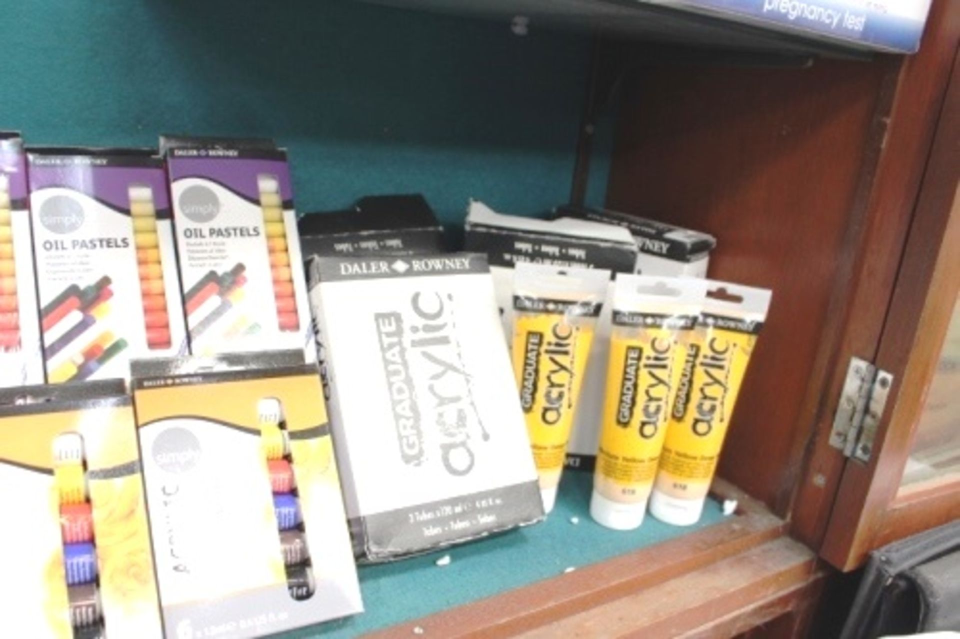 A selection of artists materials and equipment including 6 x Daler Rowney watercolours 24 x 12ml, - Image 3 of 3