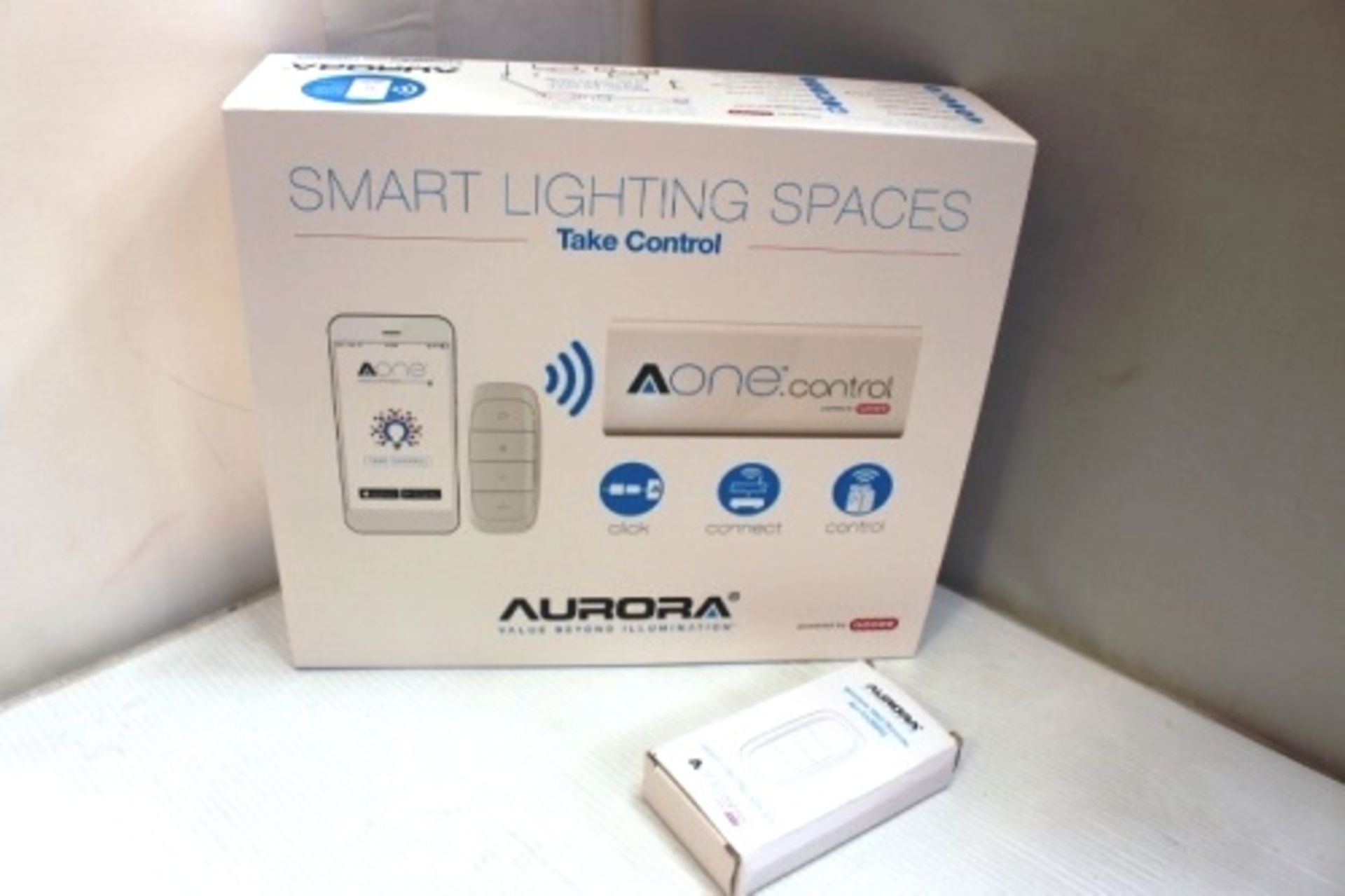 Aurora smart lighting starter kit and Aurora wireless wall remote - New (C11C)