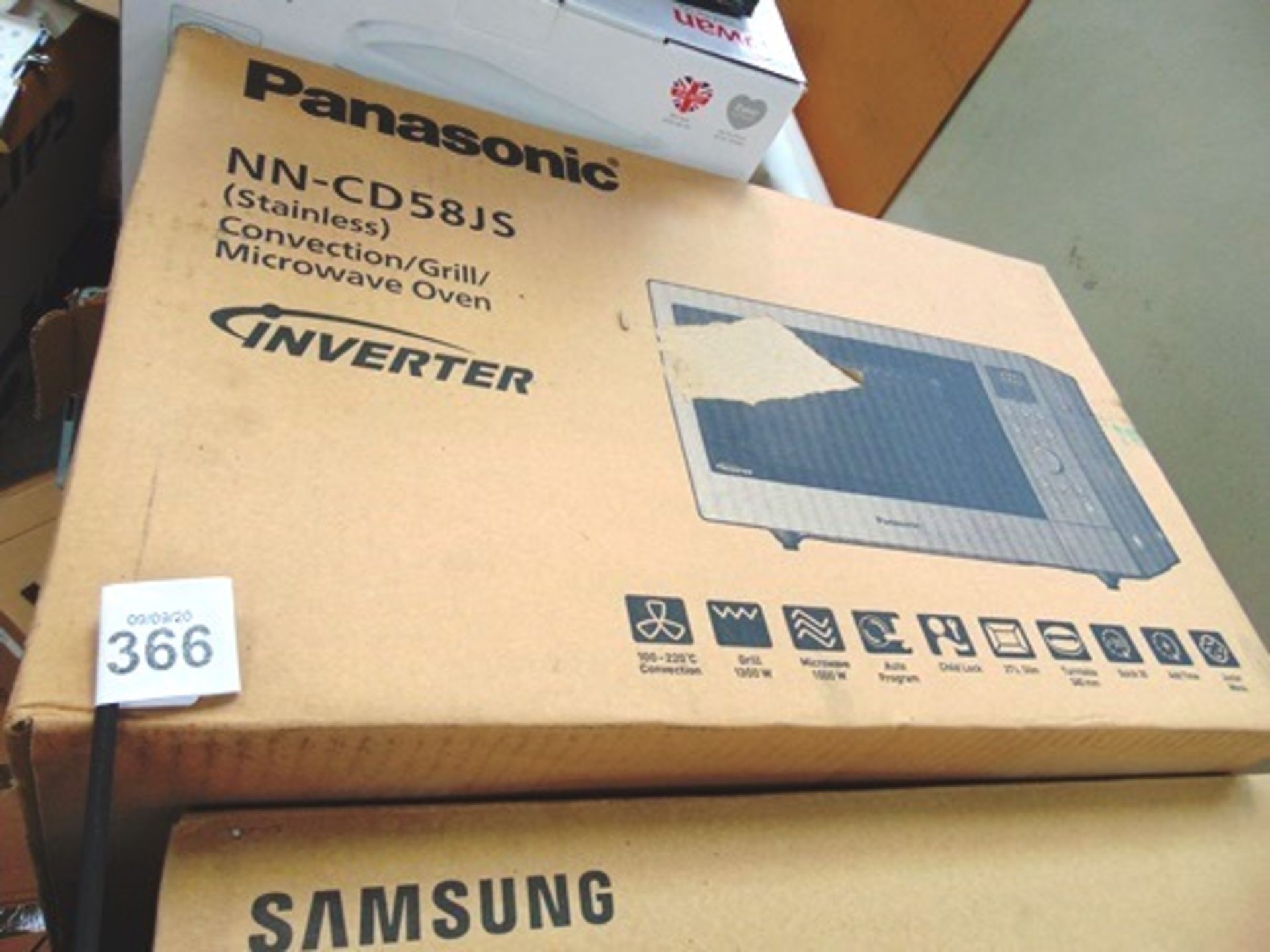 Panasonic inverter microwave/grill oven, 100W, 27ltr, NN-CD58JS - Sealed new in box (ES1A)