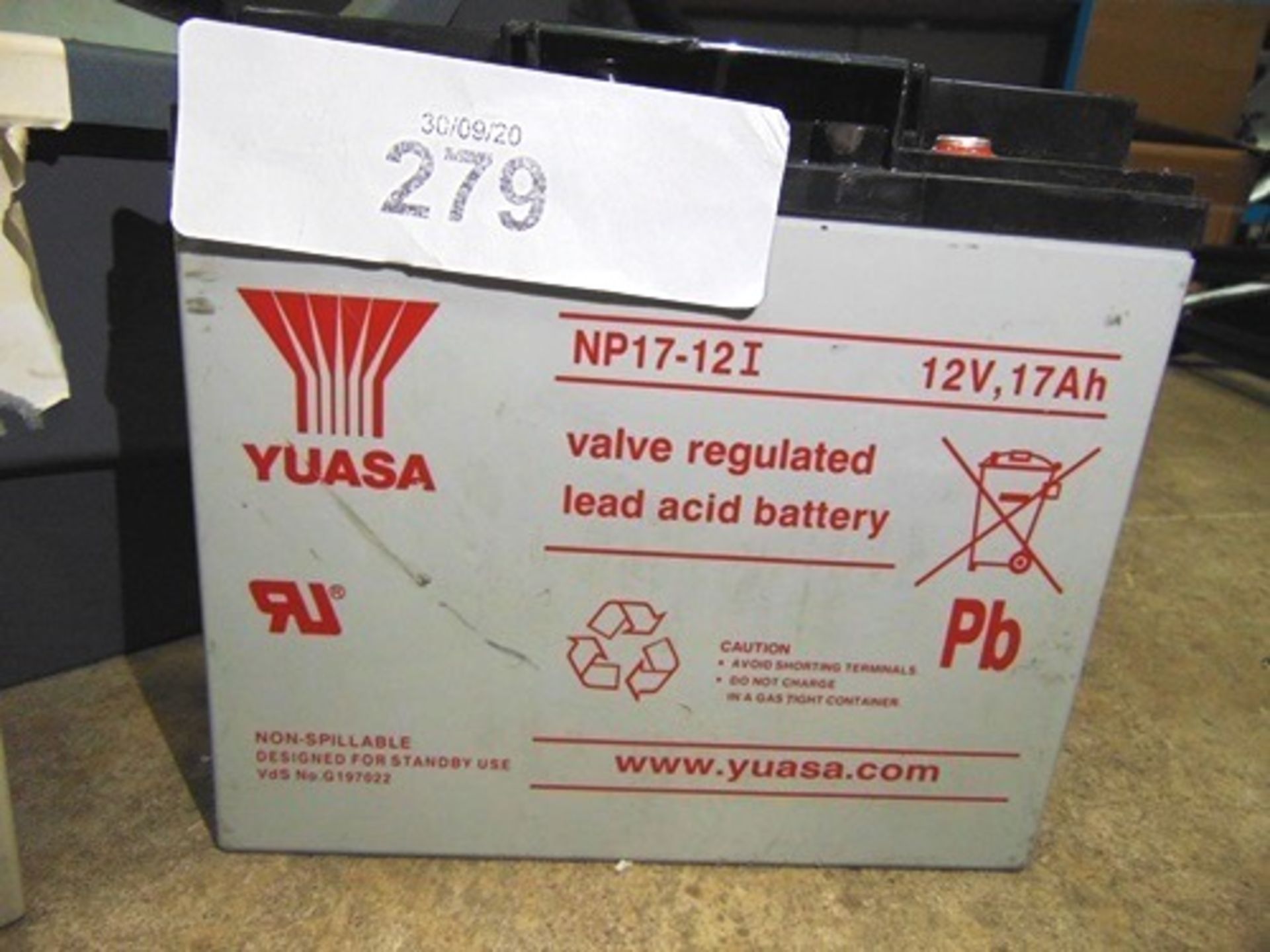 6 x Yuasa 12V 17ah batteries, together with 18 x Lucas LSLA 6V 4ah battery - New (GS7) - Image 3 of 4