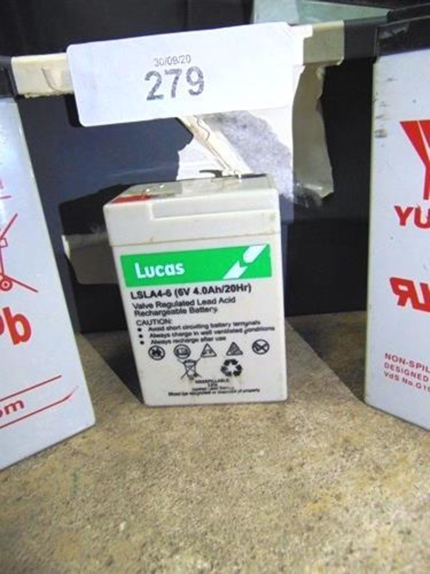 6 x Yuasa 12V 17ah batteries, together with 18 x Lucas LSLA 6V 4ah battery - New (GS7) - Image 2 of 4