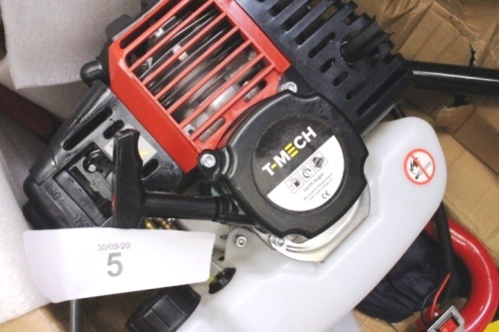 1 x T-Mech earth auger, model 10612, colour red, 2-stroke petrol motor - New (TC2) - Image 2 of 3