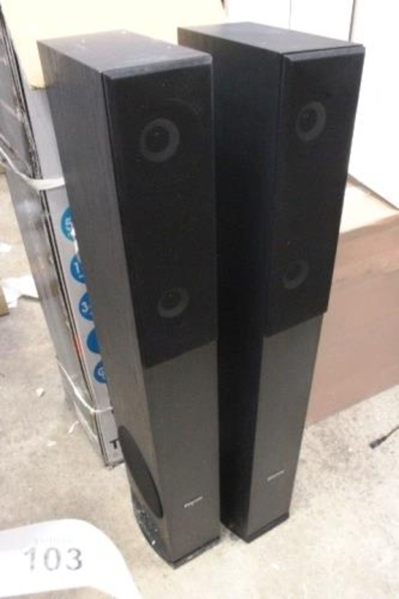 Fenton black tower speaker set, 500W max, model SHFT52B - New in box (ES8)