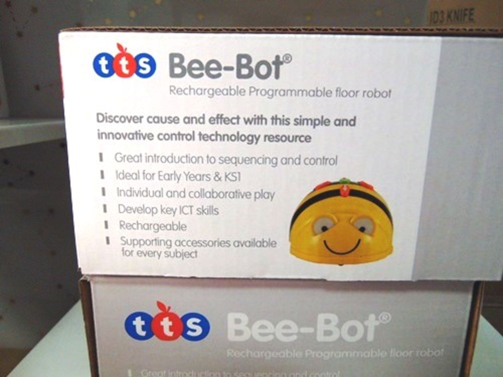 2 x TTS Bee-Bot programmable floor robots, product code IT10077 - New (C15tab) - Image 2 of 2