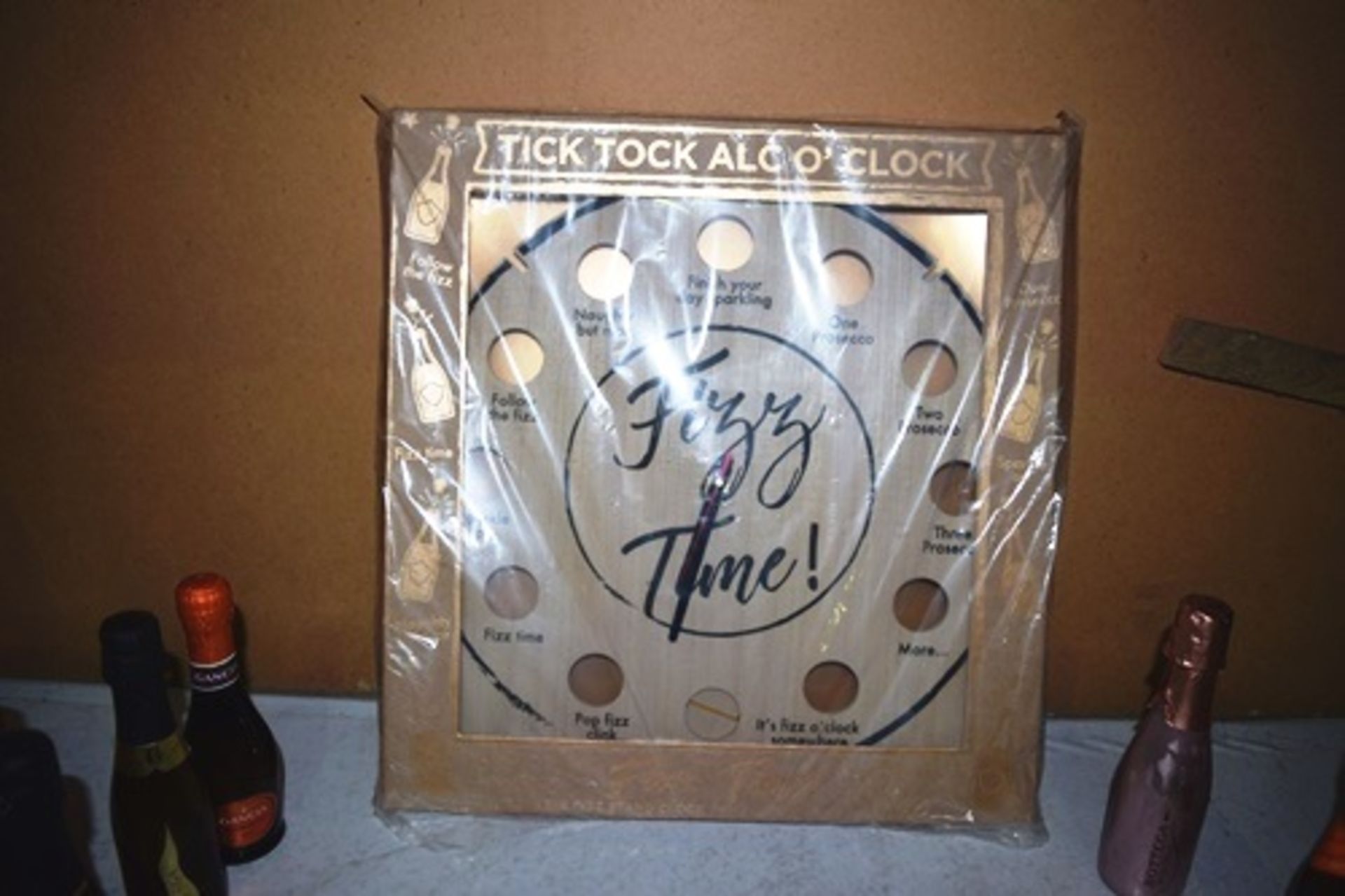 1 x Tick Tock Alco' Clock together with 22 x 20cl/200ml bottles of assorted champagne and