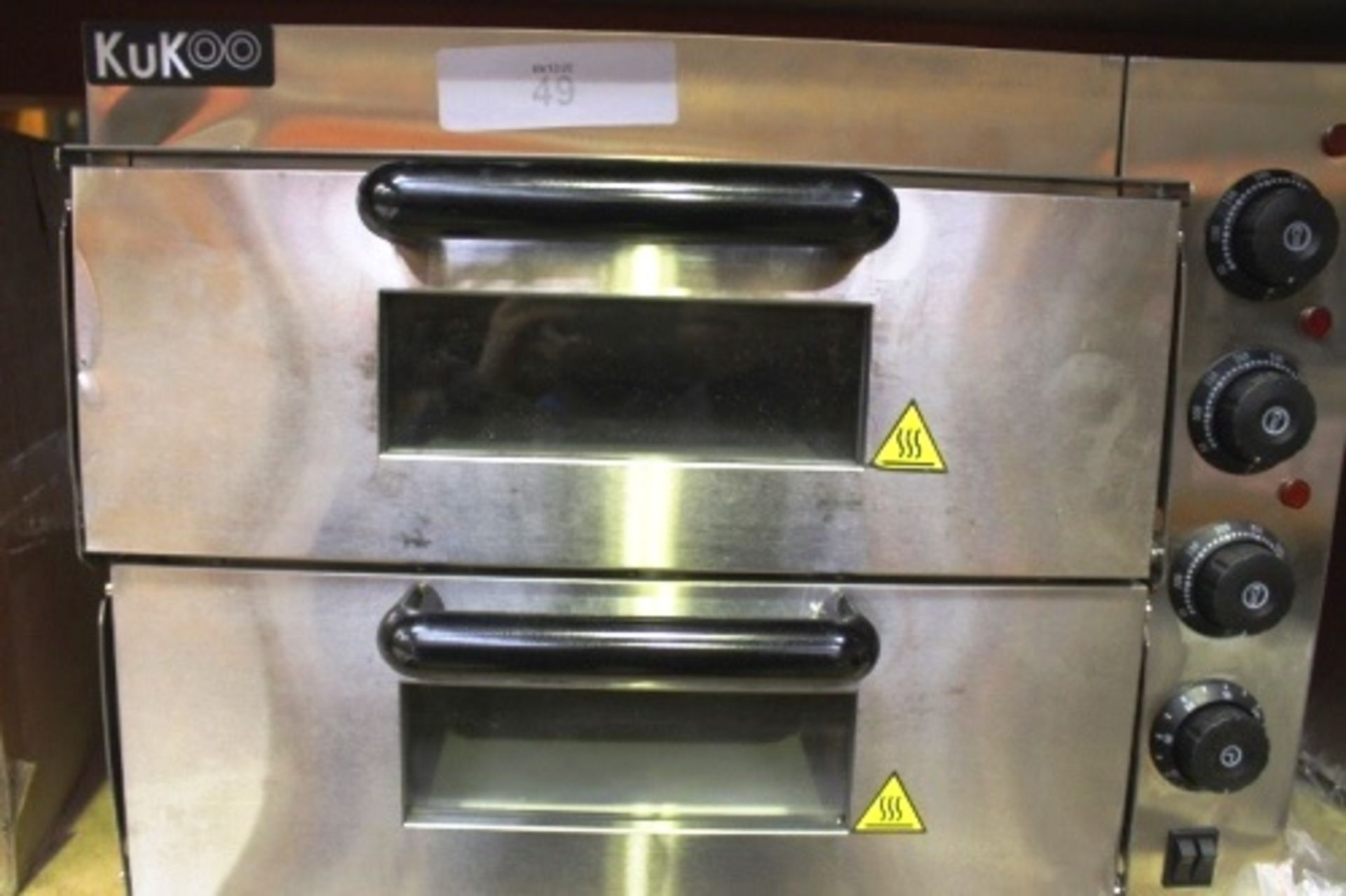 An Kukpp double pizza oven, model KPIZ40B, dents to outside case, customer return - Spares and