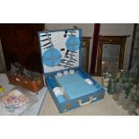 A Sirram 1950's picnic set