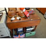 A 19th Century mahogany drop leaf table