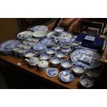 A quantity of Spode Italian design tea and dinnerw