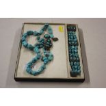 A turquoise stone jewellery set comprising of neck