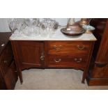 An Edwardian mahogany washstand fitted two drawers