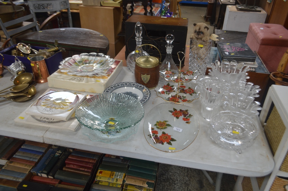 A quantity of mostly glassware to include cut glas