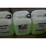 Twenty five litres of traffic film remover