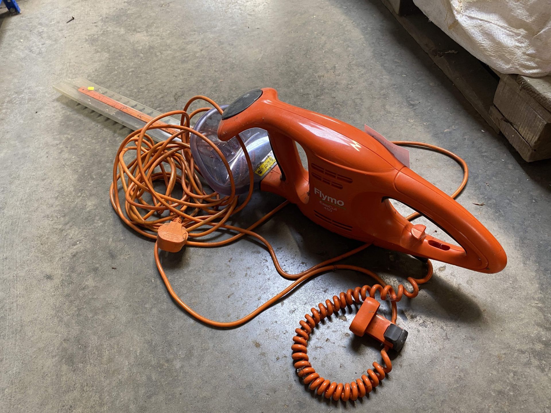 2x electric hedge cutters. - Image 3 of 5