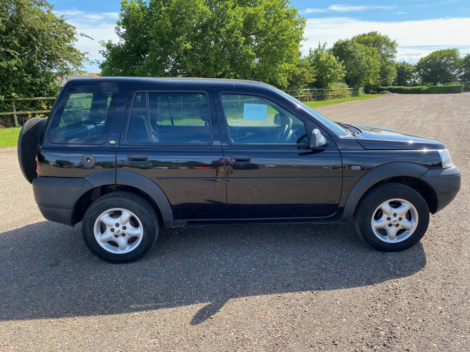 **UPDATE MILEAGE** Land Rover Freelander 1 TD4 diesel. Registration KF03 OYC. Date of first - Image 6 of 14