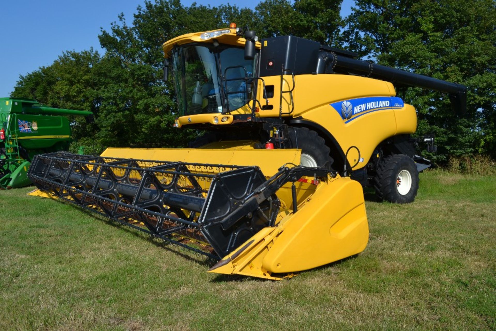 New Holland CR9070 rotary combine. Registration EU12 JCJ. Date of first registration 05/07/2012. 2,2