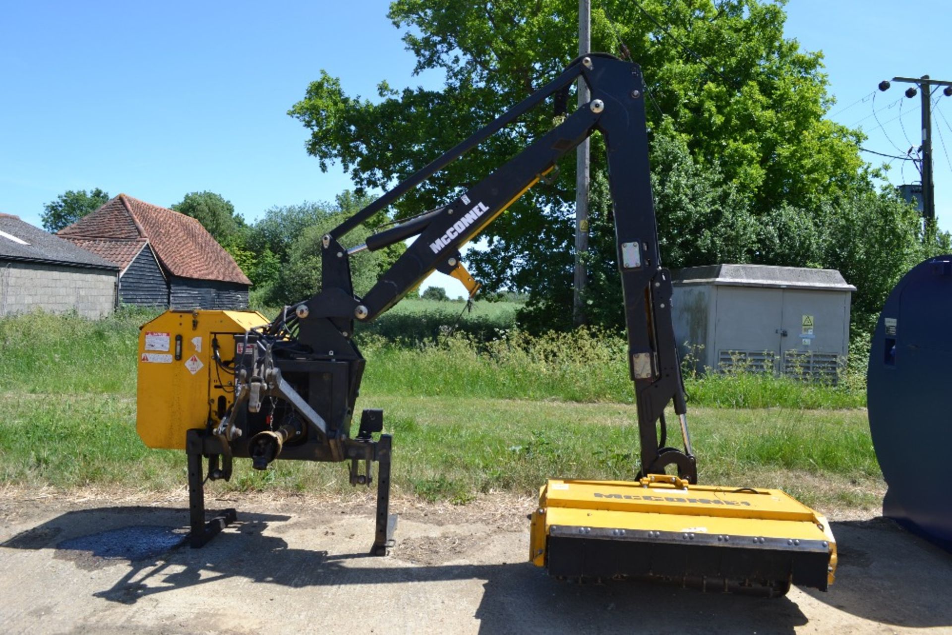 McConnel PA6565T linkage mounted hedge cutter. Machine number 6565924. 2014. Serial number M1435143. - Image 18 of 23