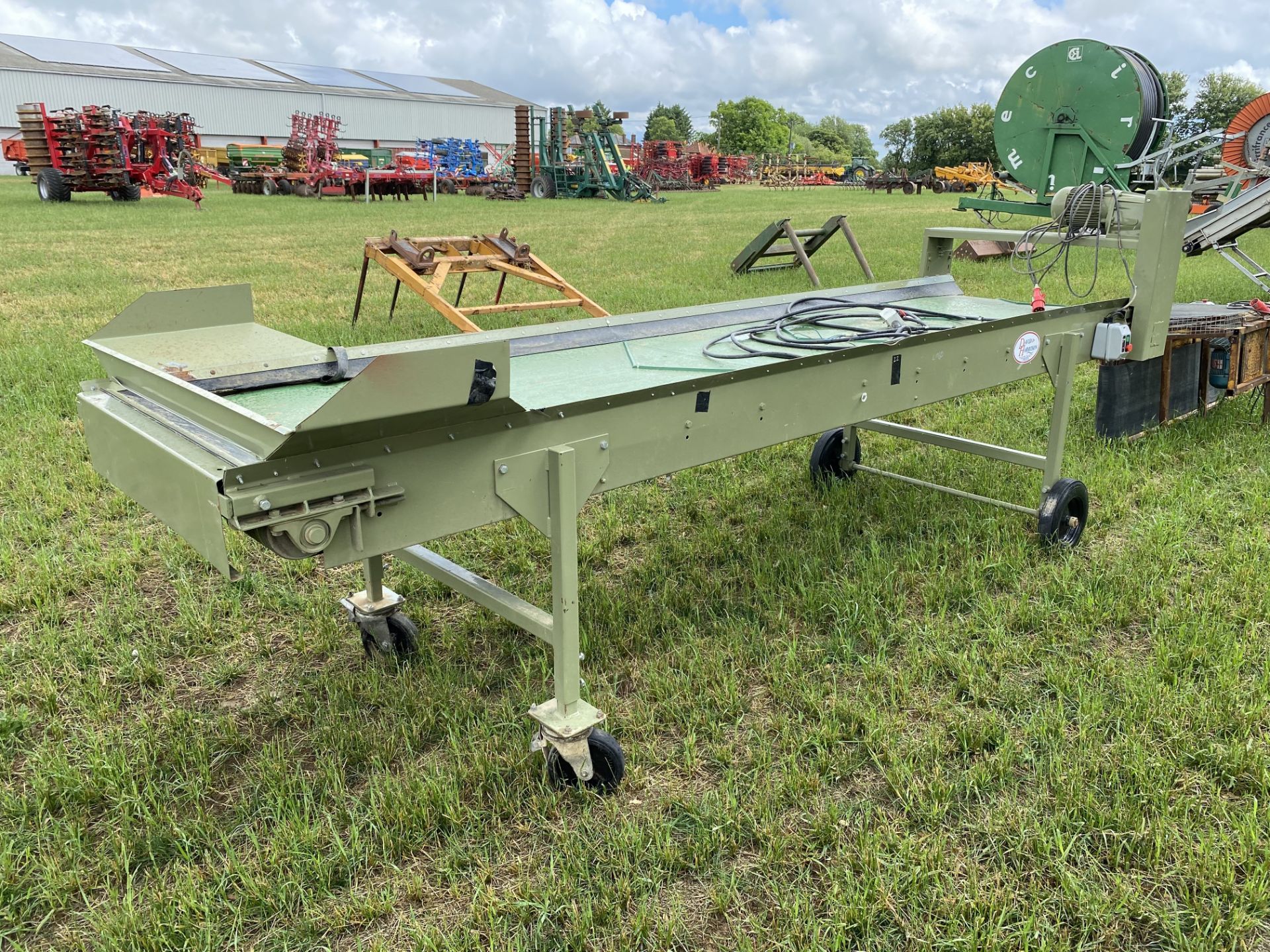 Herbert 13ft x 3ft flat belt conveyor. LM - Image 4 of 8