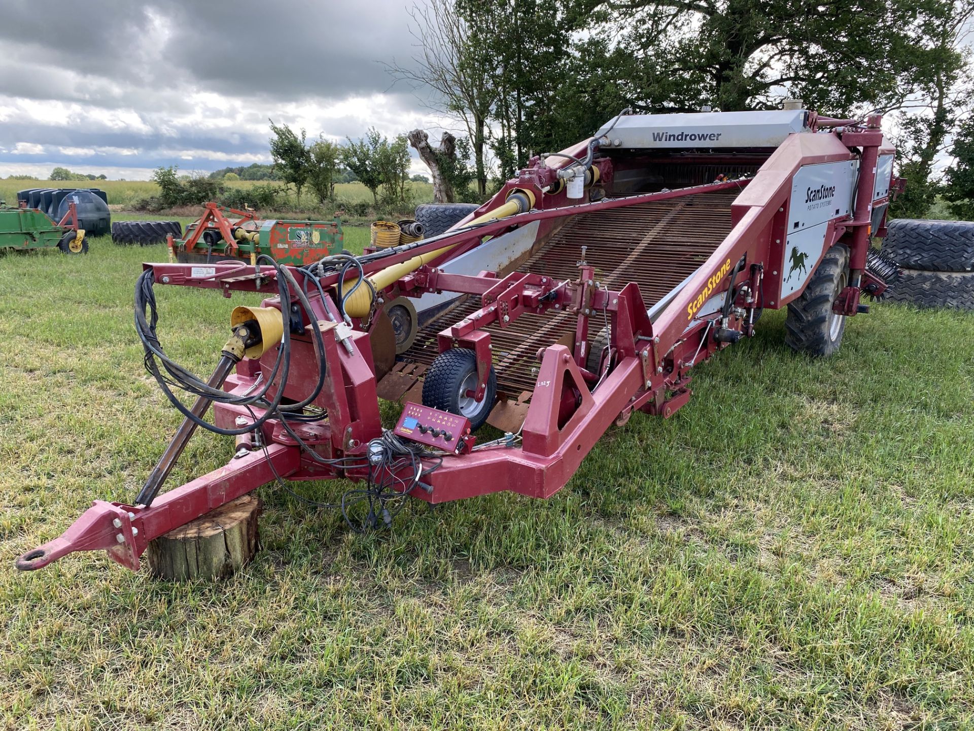 Scanstone trailed Windrower. Model WD17-2+5. 2014. Serial number 2030. Set for 72" beds. LM - Image 3 of 29