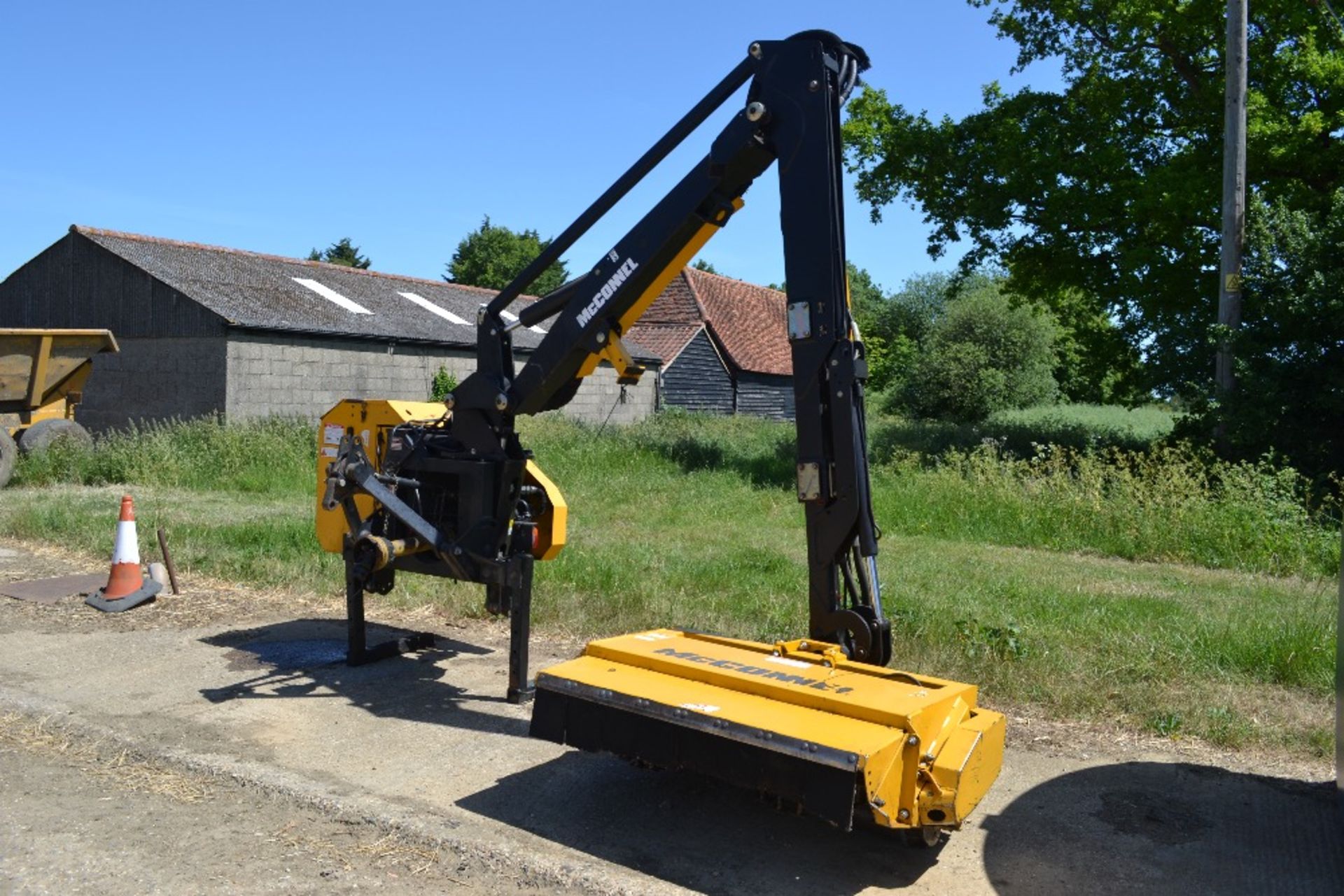 McConnel PA6565T linkage mounted hedge cutter. Machine number 6565924. 2014. Serial number M1435143. - Image 19 of 23