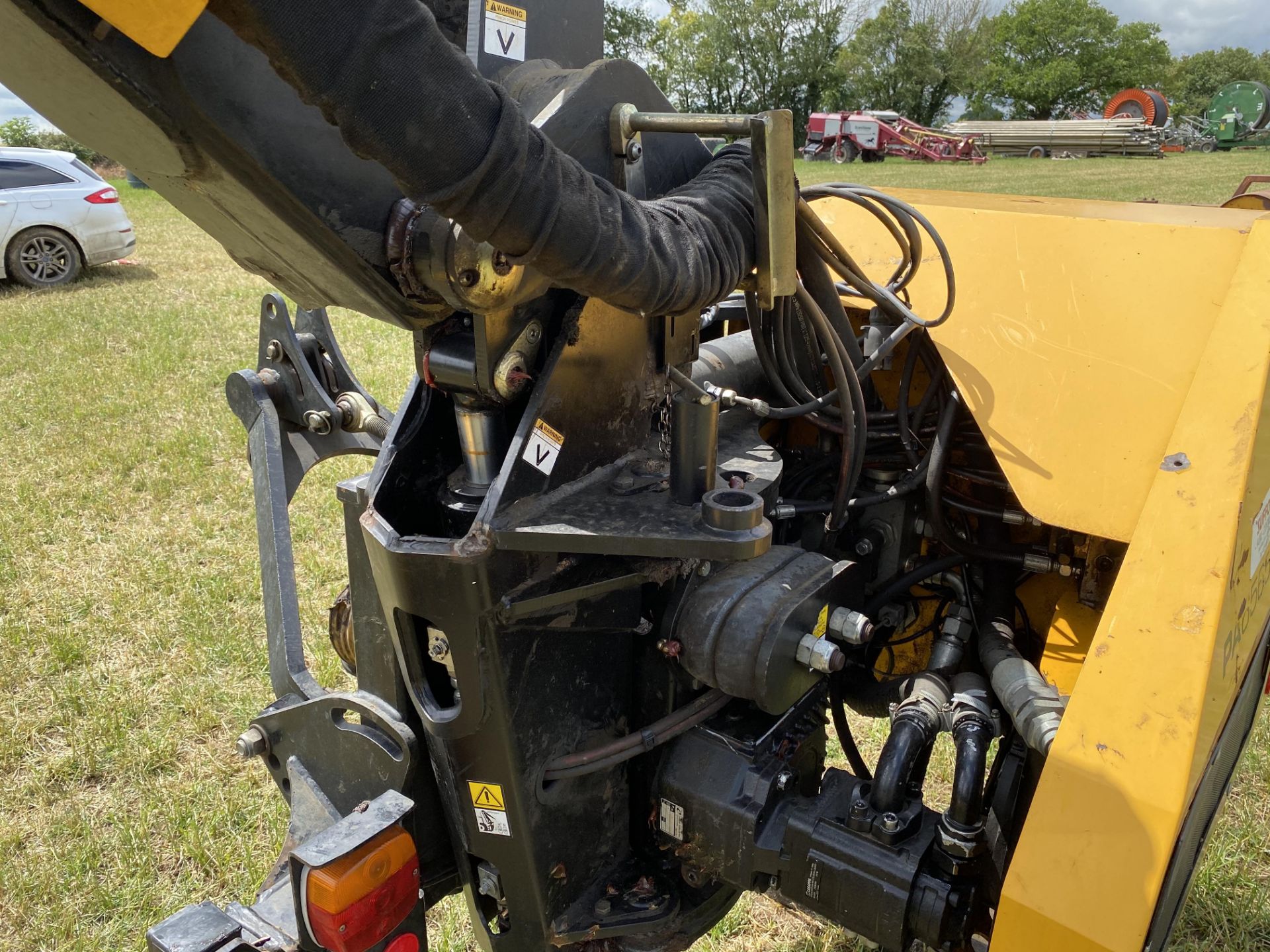 McConnel PA6565T linkage mounted hedge cutter. Machine number 6565924. 2014. Serial number M1435143. - Image 13 of 23