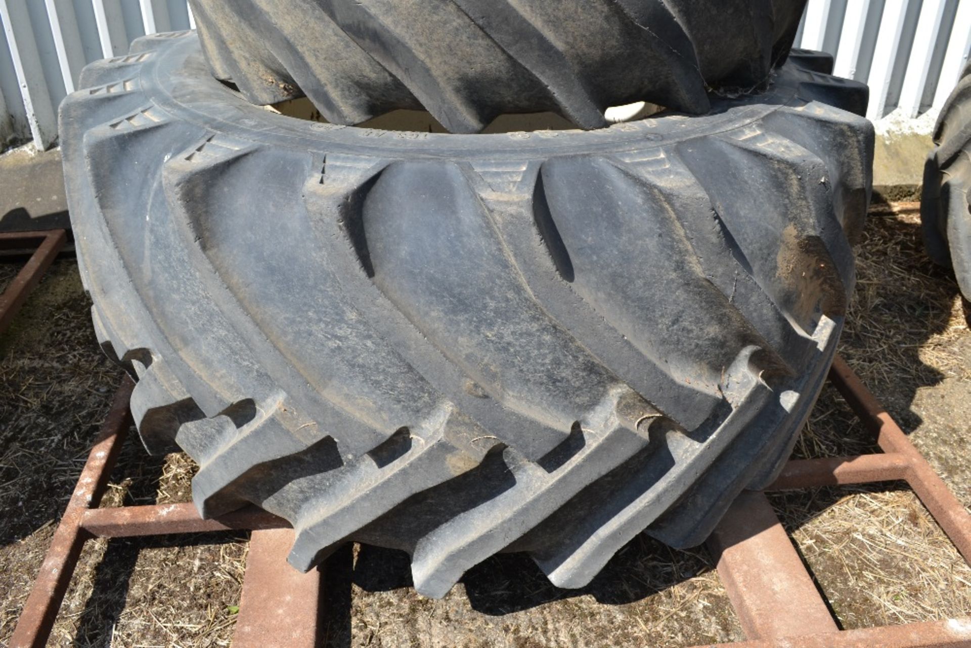 Set of Trelleborg Twin wheels and tyres to fit New Holland 6090. Comprising 750/45-30.5 fronts @ 30% - Image 14 of 15