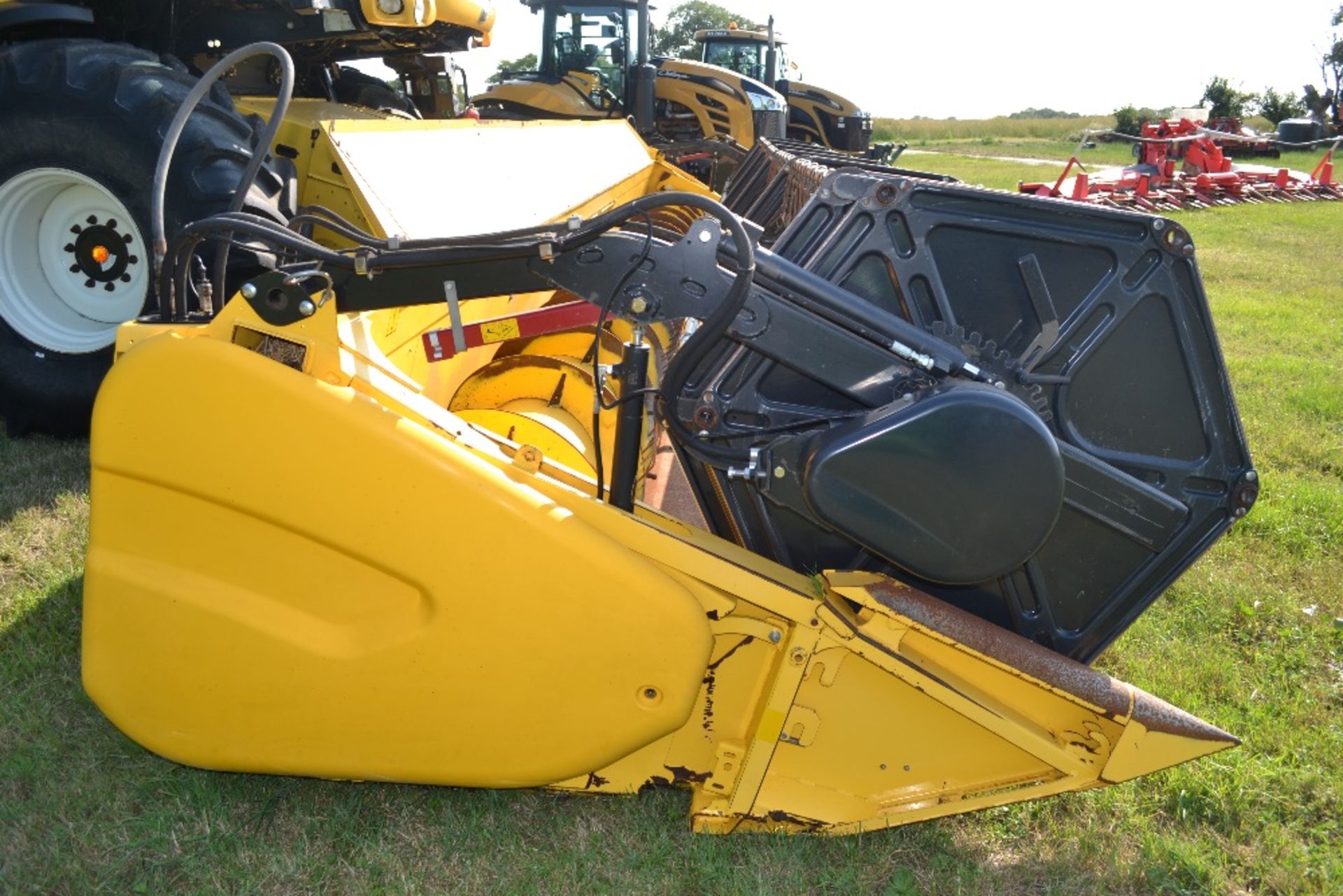 New Holland CR9070 rotary combine. Registration EU12 JCJ. Date of first registration 05/07/2012. 2,2 - Image 8 of 56