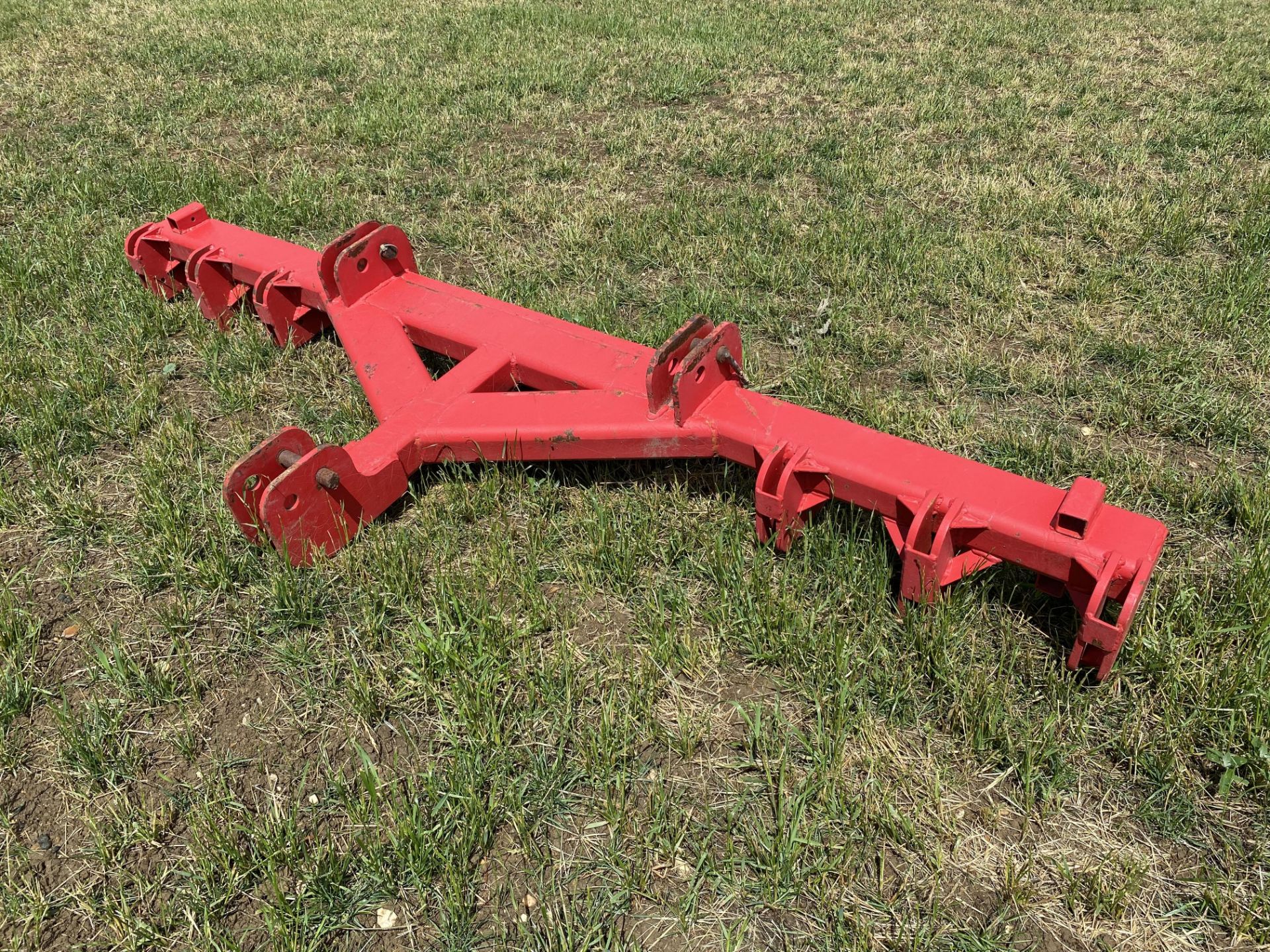 Linkage mounted frame for wheel track eradicator. To hold six tines. M - Image 4 of 4