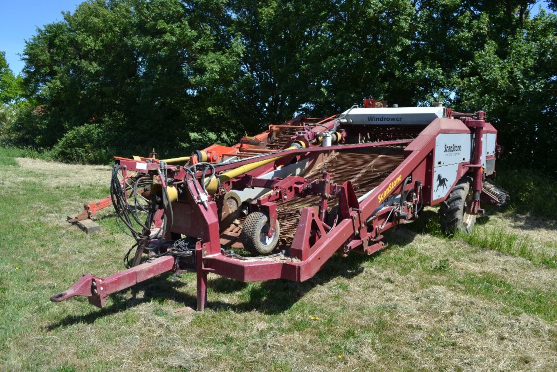 Scanstone trailed Windrower. Model WD17-2+5. 2014. Serial number 2030. Set for 72" beds. LM - Image 29 of 29
