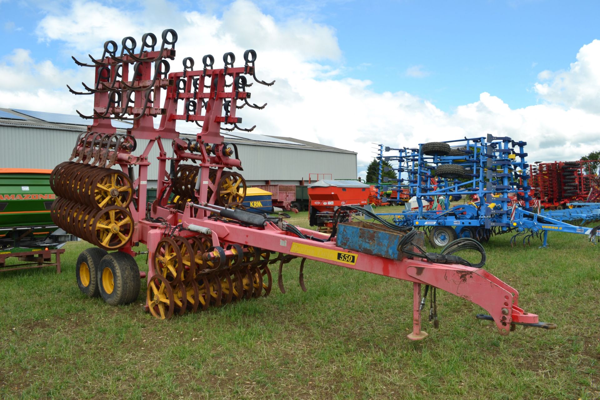 Vaderstad 5.5m hydraulic folding Rexius Twin 550. 10/2000. Serial number 289. Comprising three - Image 2 of 10