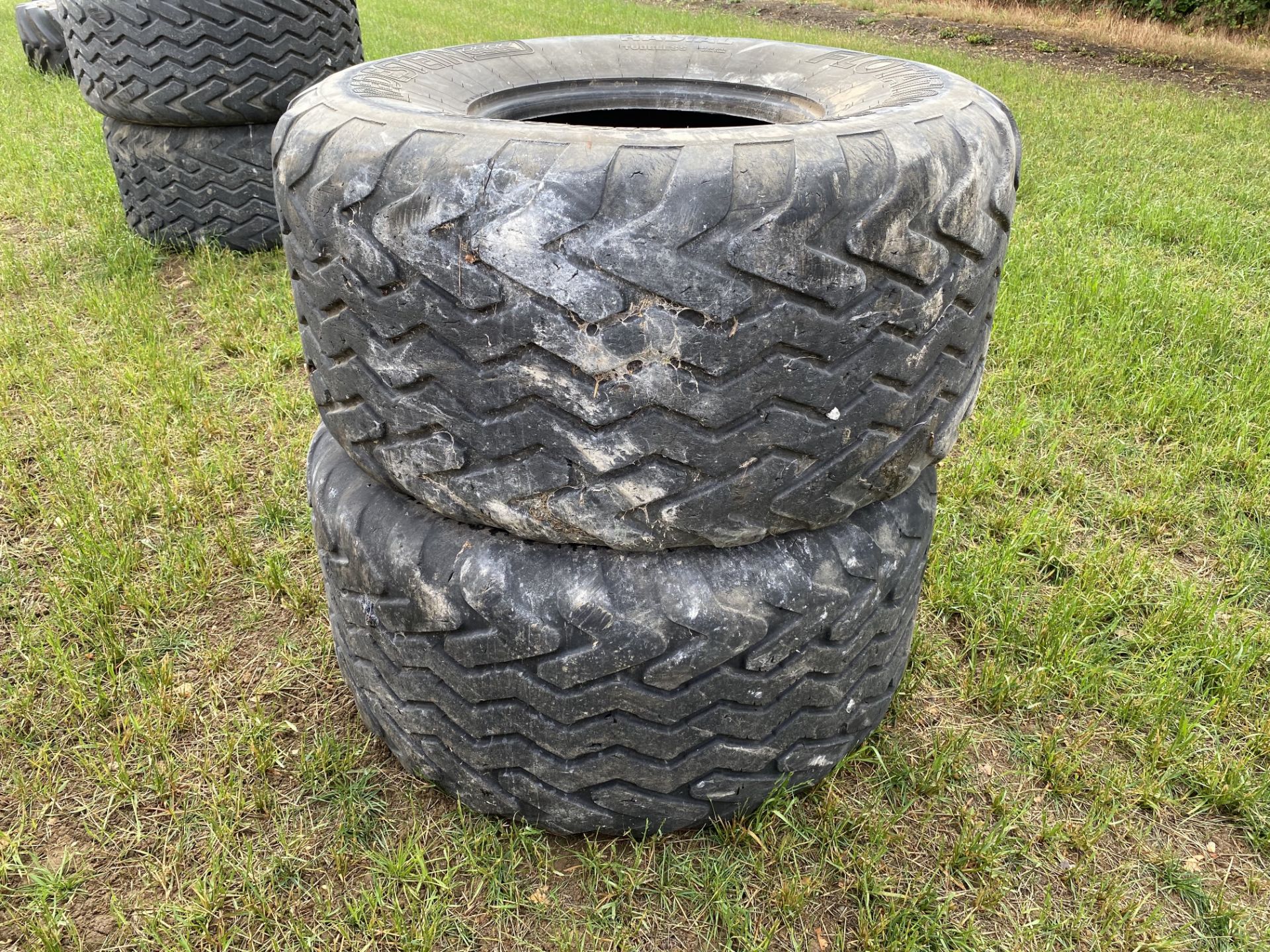 2x 650/65R22.5 trailer tyres. M - Image 3 of 8