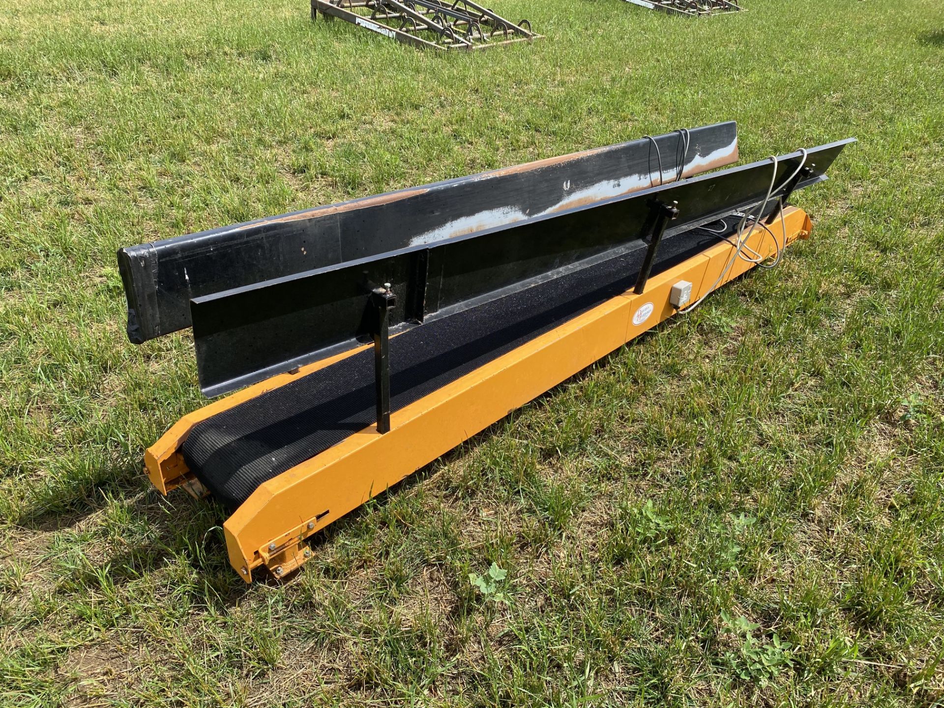 Walthambury 10ft bag conveyor. LM - Image 4 of 8