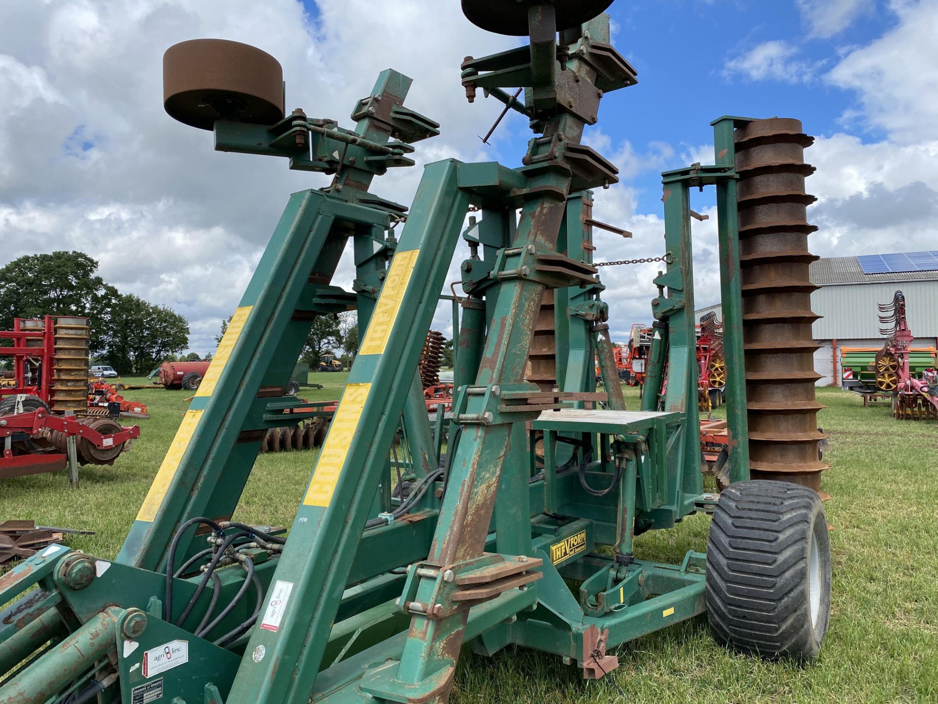 Cousins THF V-Form Soil Loosener 11 leg 6.5m trailed subsoiler. Model VF65T9RRTHF. Serial number - Image 11 of 23